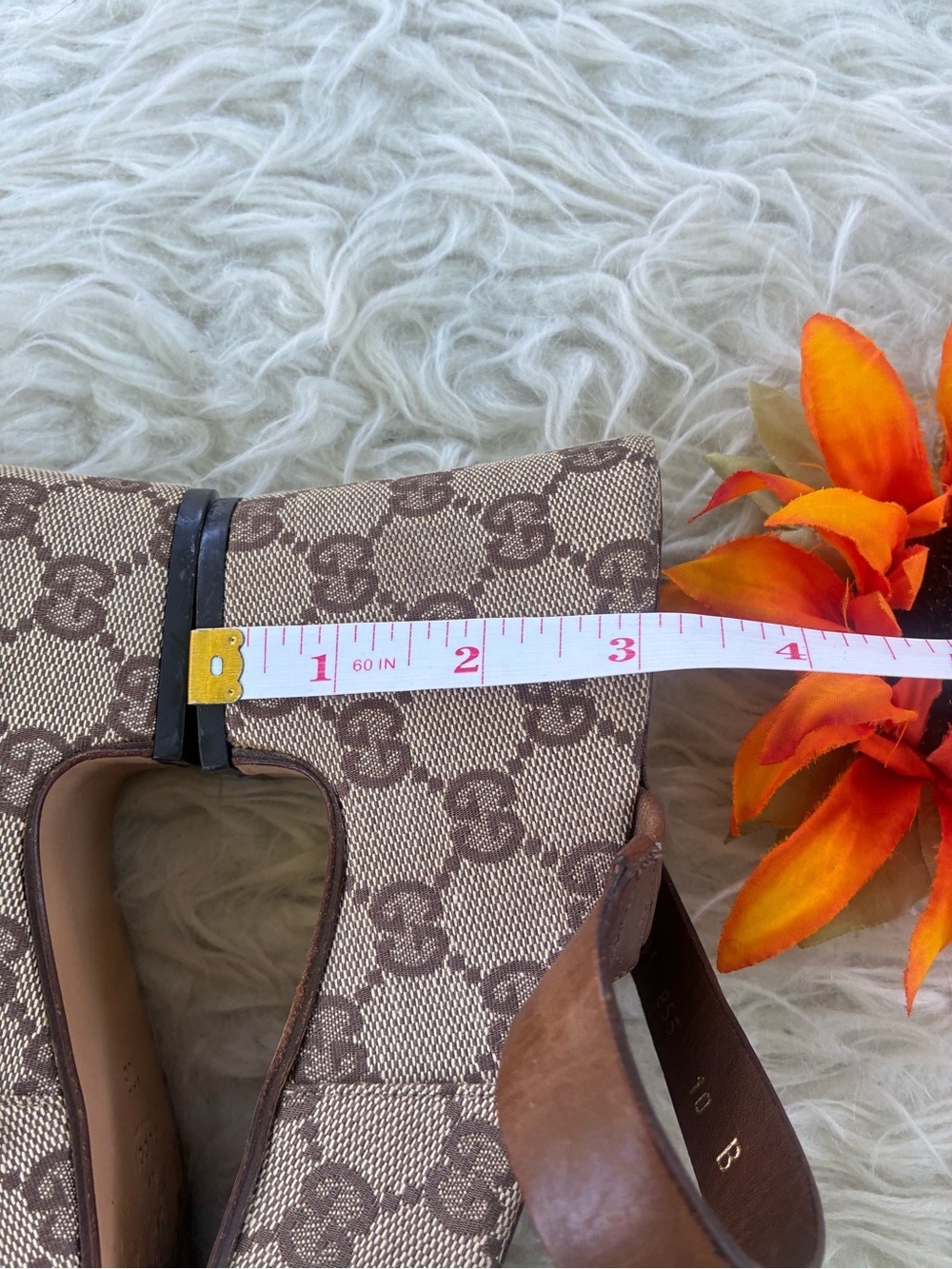 One day sale 🌺GORGEOUS VINTAGE GUCCI PLATFORM SANDALS🌺 - Picture 6 of 13